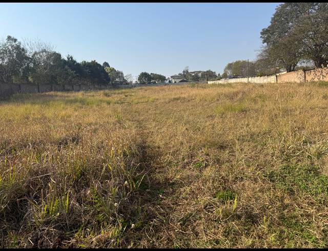 4,047M² VACANT LAND FOR SALE IN MERRIVALE EAST